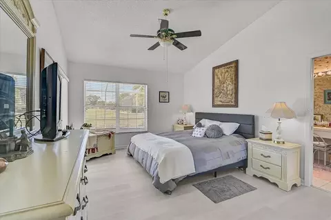 Bedroom - 4640 Peridia Blvd E, Bradenton, FL 34203 photo 1 of 4