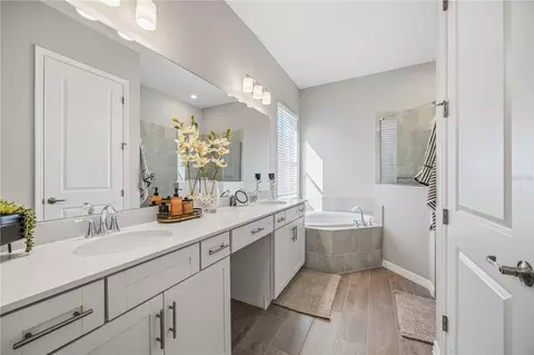 Bath - 12981 Tulum Loop, Venice, FL 34293 photo 1 of 2