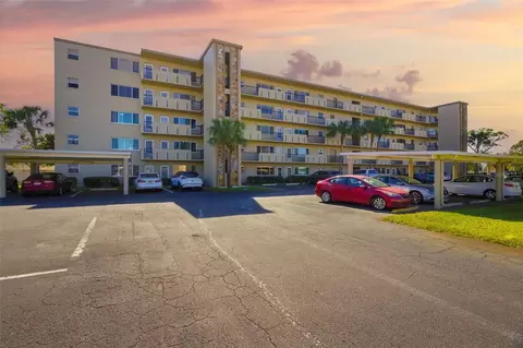 4460 Ironwood Cir #301A, Bradenton, FL 34209
