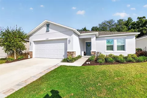 33692 Sky Blossom Cir, Leesburg, FL 34788