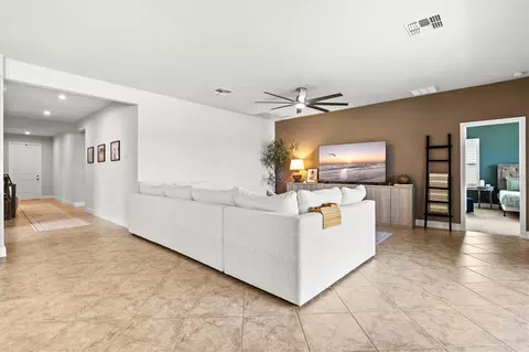 Entry Way - 6413 114th Ave E, Parrish, FL 34219 photo 4 of 7