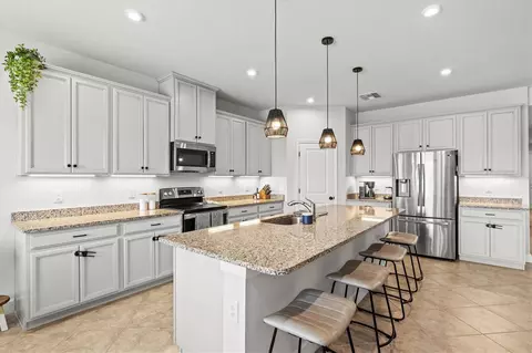 Kitchen - 6413 114th Ave E, Parrish, FL 34219 photo 4 of 4