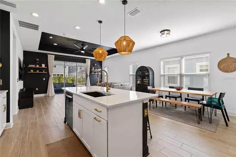 Kitchen - 10116 Cross River Trl, Parrish, FL 34219 photo 7 of 7