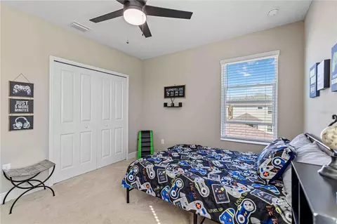 Bedroom - 10116 Cross River Trl, Parrish, FL 34219 photo 6 of 7