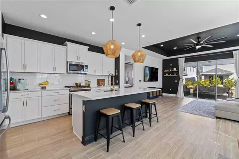 Kitchen - 10116 Cross River Trl, Parrish, FL 34219 photo 2 of 7