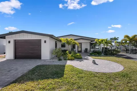 401 28th St, Holmes Beach, FL 34217