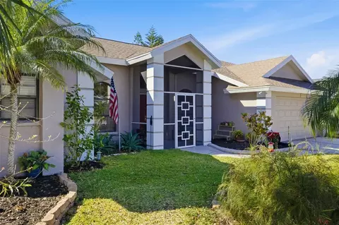 8072 Glenbrooke Ln, Sarasota, FL 34243