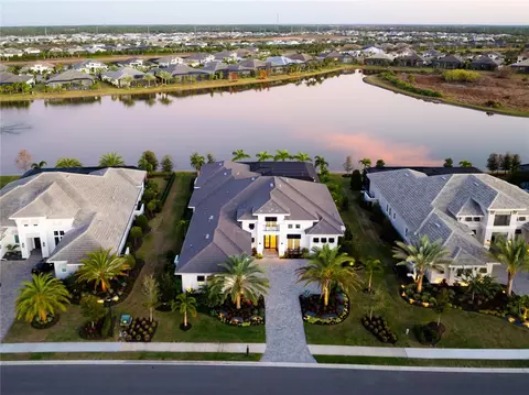 17014 Clearlake Ave, Lakewood Ranch, FL 34202