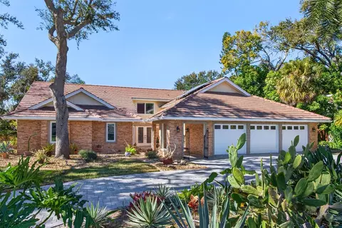 2392 Landings Cir, Bradenton, FL 34209