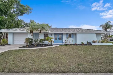 7219 Bounty Dr, Sarasota, FL 34231