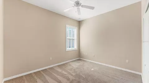Bedroom - 6207 46th Ct E, Bradenton, FL 34203 photo 2 of 7