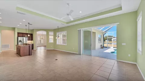 Living - 6207 46th Ct E, Bradenton, FL 34203 photo 2 of 8