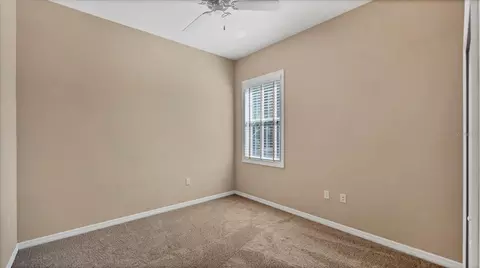 Bedroom - 6207 46th Ct E, Bradenton, FL 34203 photo 6 of 7