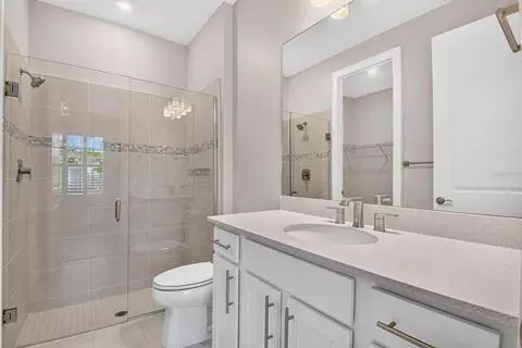 Bath - 16320 Hidden Oak Loop, Bradenton, FL 34211 photo 2 of 4