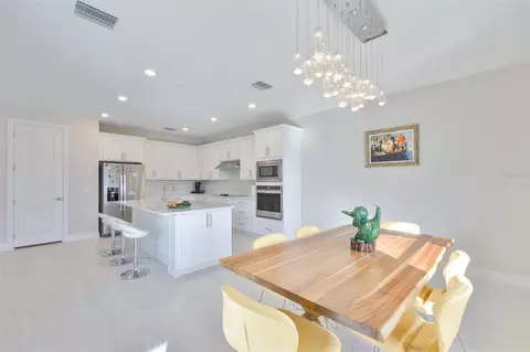 Dining - 16320 Hidden Oak Loop, Bradenton, FL 34211 photo 1 of 2