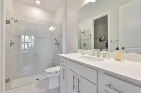 Bath - 16320 Hidden Oak Loop, Bradenton, FL 34211 photo 1 of 6