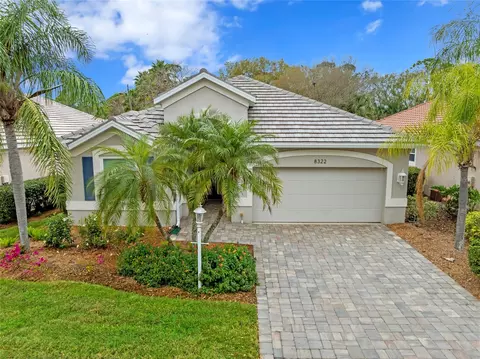 8322 Whispering Woods Ct, Bradenton, FL 34202