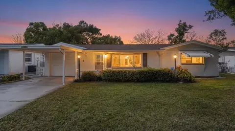10921 Manchester Rd, Port Richey, FL 34668