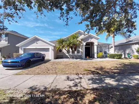 2523 Yukon Cliff Dr, Ruskin, FL 33570