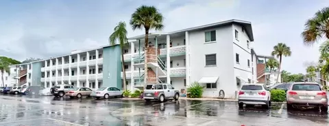 1825 Restful Dr #N22, Bradenton, FL 34207