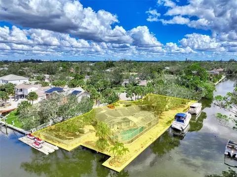 5174 Sandy Cove Ave, Sarasota, FL 34242
