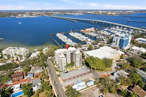 1400 1st Ave W #203, Bradenton, FL 34205