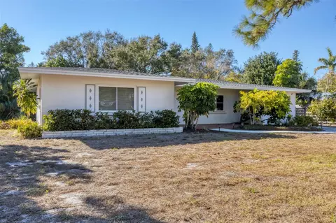5201 Stevens Dr, Sarasota, FL 34234
