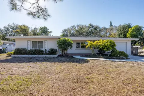 5201 Stevens Dr, Sarasota, FL 34234