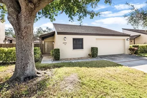 3820 Glen Oaks Manor Dr, Sarasota, FL 34232