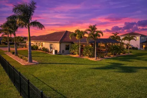Exterior - 503 167th Blvd E, Bradenton, FL 34212 photo 6 of 12