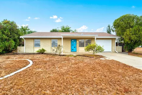 324 Granada Blvd, North Port, FL 34287