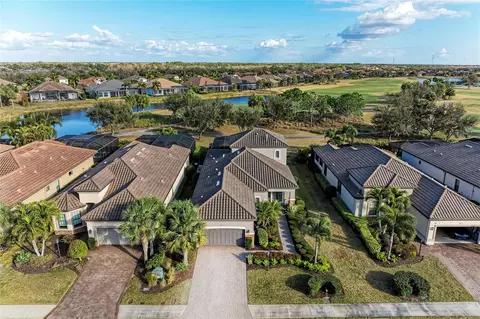 4921 Napoli Run, Lakewood Ranch, FL 34211