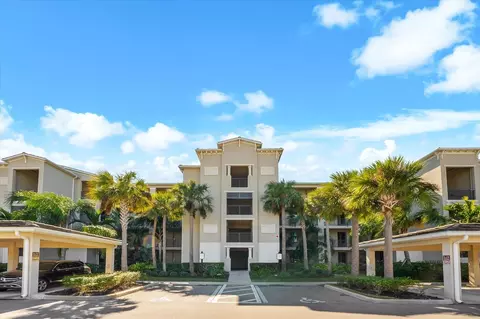 17626 Gawthrop Dr #207, Bradenton, FL 34211