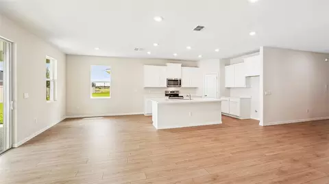 Living - 9435 Bella Mar Trl, Parrish, FL 34219 photo 2 of 4
