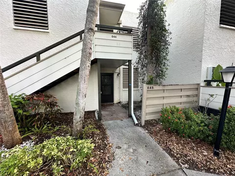 645 Woodlawn Dr, Bradenton, FL 34210