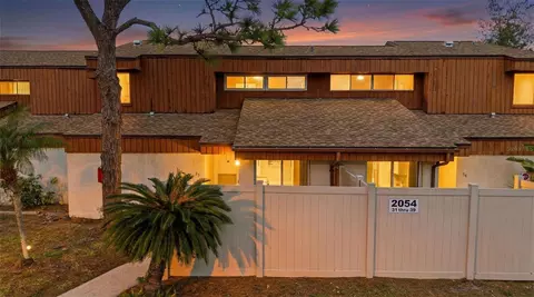2054 Sunset Point Rd #35, Clearwater, FL 33765