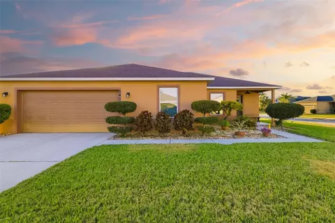 6406 2nd St E, Bradenton, FL 34203