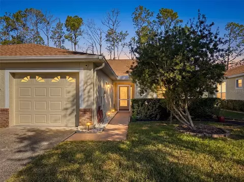 34837 Double Eagle Ct, Zephyrhills, FL 33541