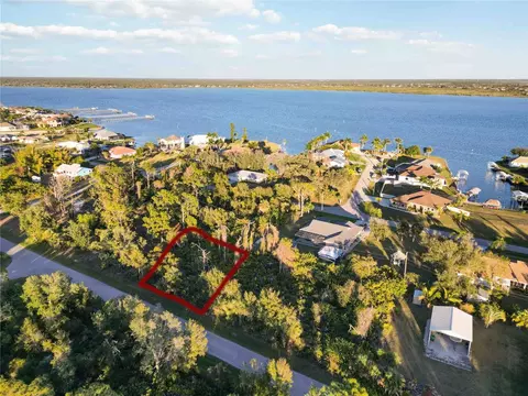 3552 Dwight St, Port Charlotte, FL 33981
