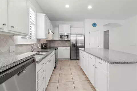 Kitchen - 19770 Quisto St, Venice, FL 34293 photo 2 of 6
