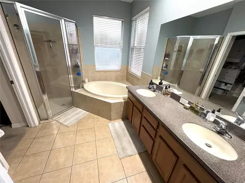 Bath - 12426 23rd St E, Parrish, FL 34219 photo 1 of 2