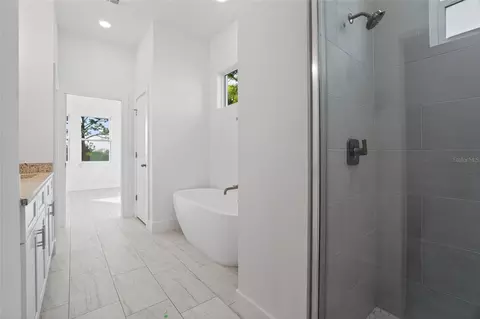 Bath - 52 Brig Cir E, Placida, FL 33946 photo 4 of 5