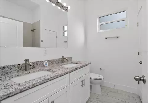 Bath - 52 Brig Cir E, Placida, FL 33946 photo 2 of 5
