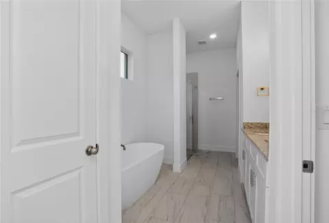 Bath - 52 Brig Cir E, Placida, FL 33946 photo 5 of 5