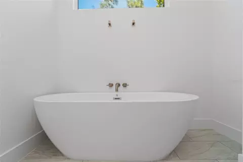 Bath - 52 Brig Cir E, Placida, FL 33946 photo 3 of 5