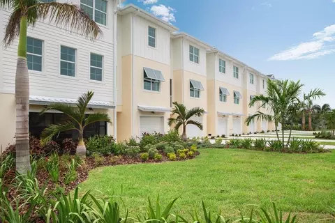 9912 Key Haven Rd, Seminole, FL 33777