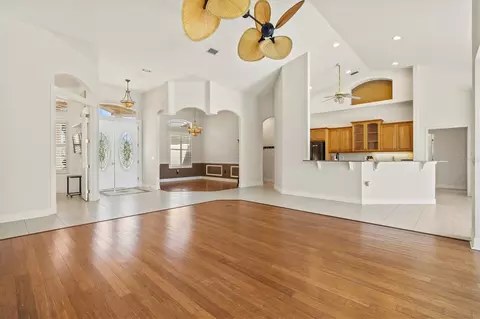 Living - 4008 Twin Rivers Trl, Parrish, FL 34219 photo 8 of 13