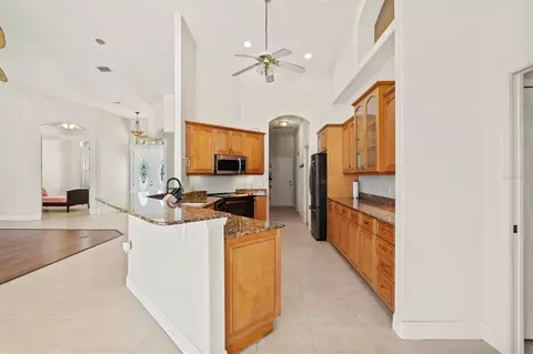 Kitchen - 4008 Twin Rivers Trl, Parrish, FL 34219 photo 3 of 5