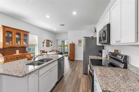 Kitchen - 10427 Ladybug Cv, Parrish, FL 34219 photo 2 of 2