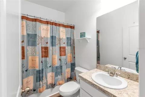 Bath - 10427 Ladybug Cv, Parrish, FL 34219 photo 2 of 2